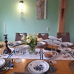 Haushaelfte Ca 290 Qm Luxus Zur Alleinnutzung 公寓