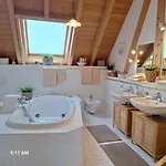 Haushaelfte Ca 290 Qm Luxus Zur Alleinnutzung 公寓 *