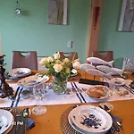 Haushaelfte Ca 290 Qm Luxus Zur Alleinnutzung 公寓 *